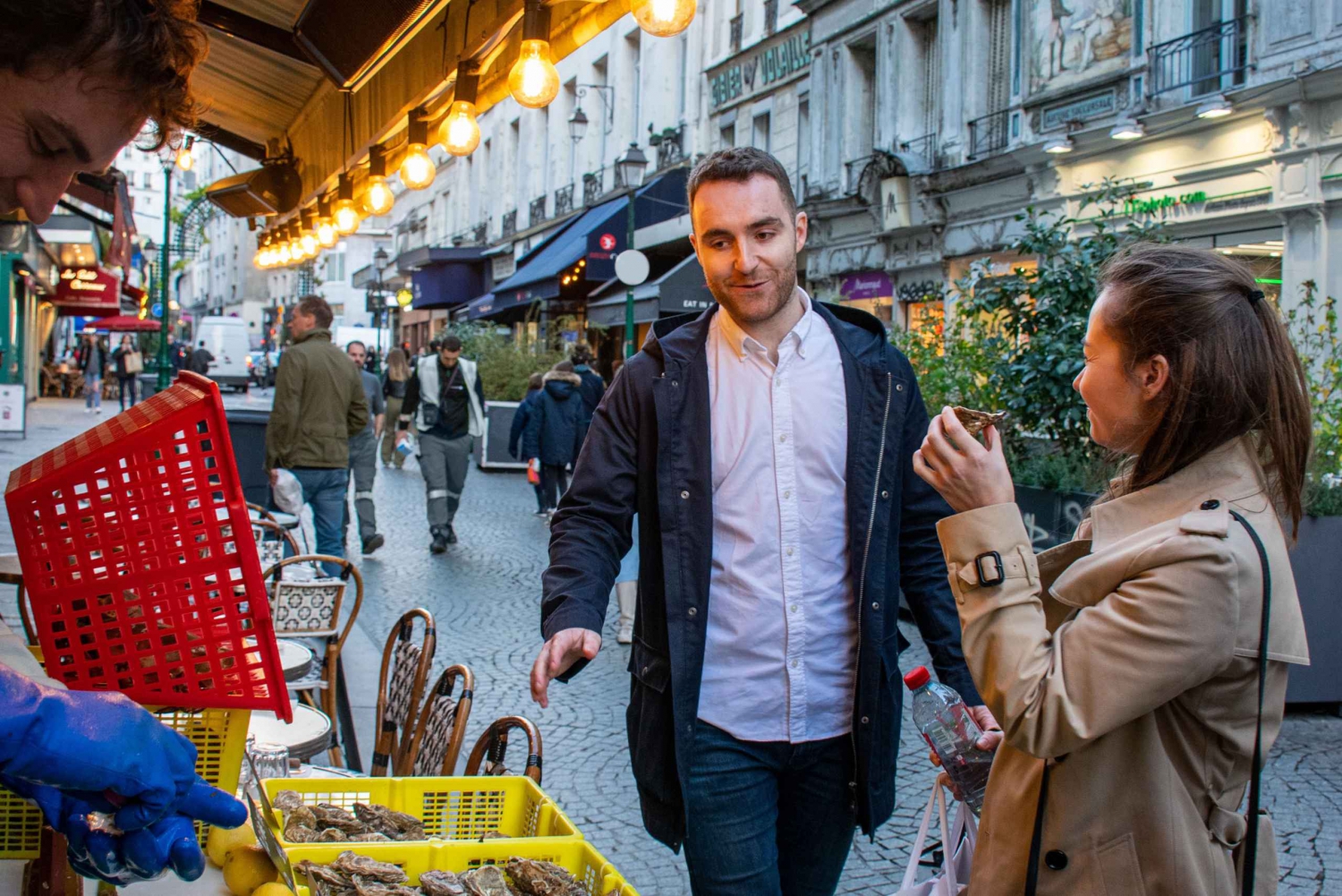 Paris: Private Christmas Food Tour with Local Guide