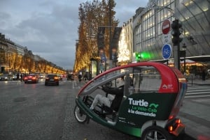 Paris : Visite privée des illuminations de Noël en cyclo-pousse moderne