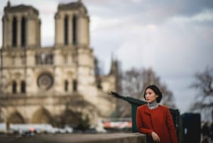 Paris: Cinematic and Fun Photoshoot with a Professional