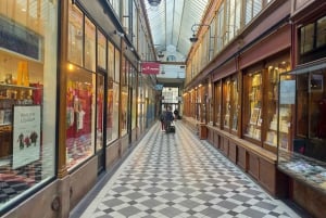 Paris: Covered Passages Walking Tour