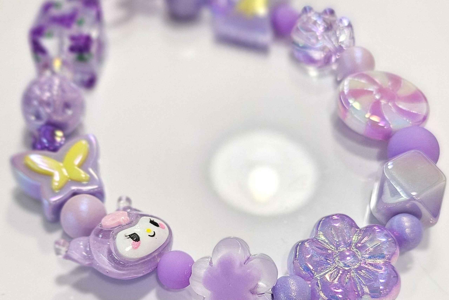 Paris: Lag din egen telefonstropp, veske eller nøkkelring