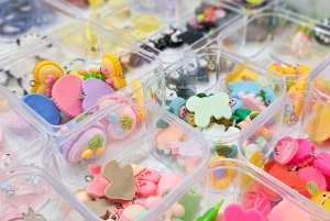 Paris: Lag din egen telefonstropp, veske eller nøkkelring