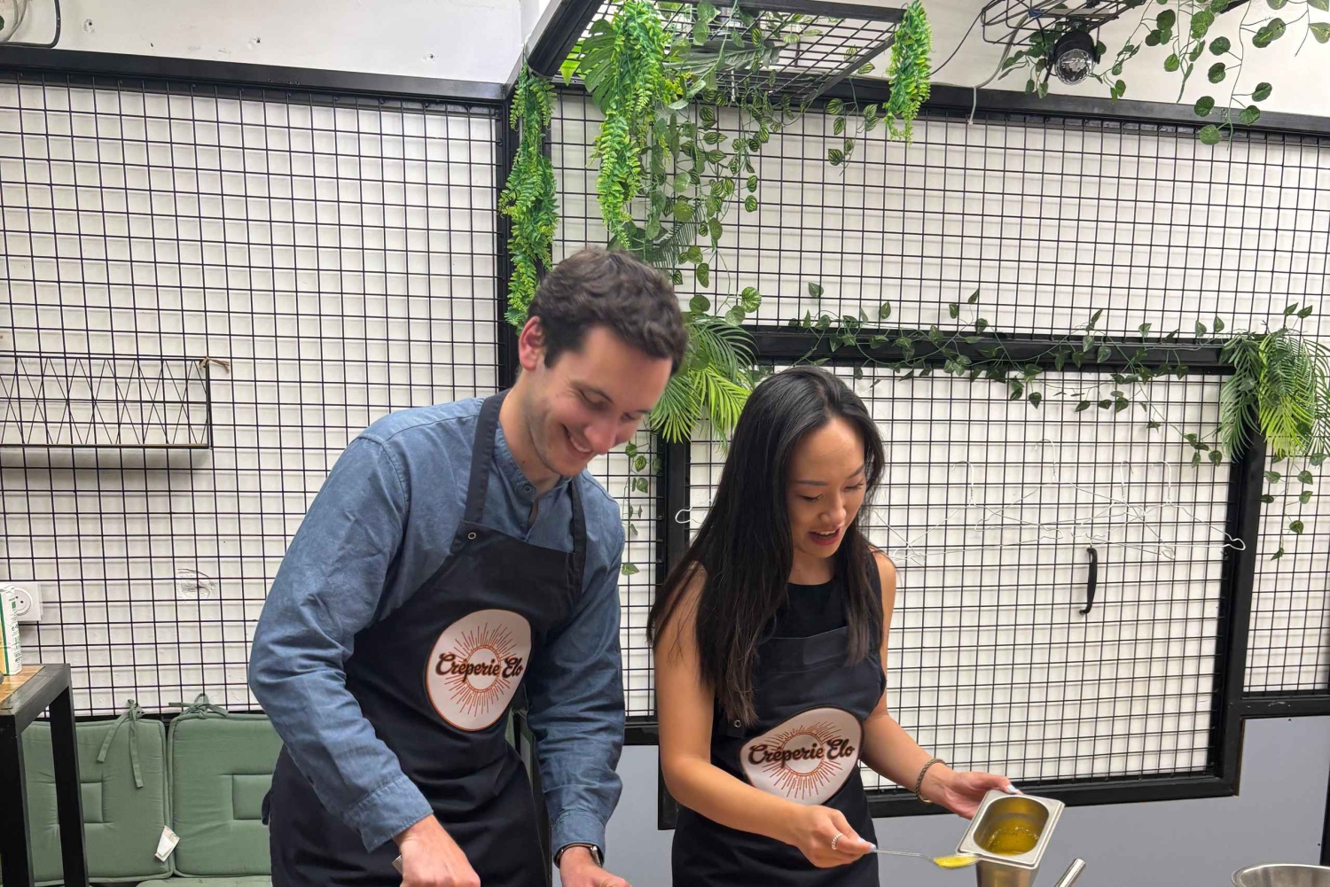 Paryż: warsztaty przygotowywania naleśników i galette z cydrem