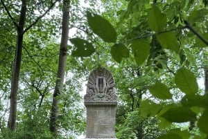 Parigi: tour a piedi personalizzato del cimitero di Père Lachaise