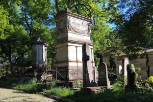 Parigi: tour a piedi personalizzato del cimitero di Père Lachaise