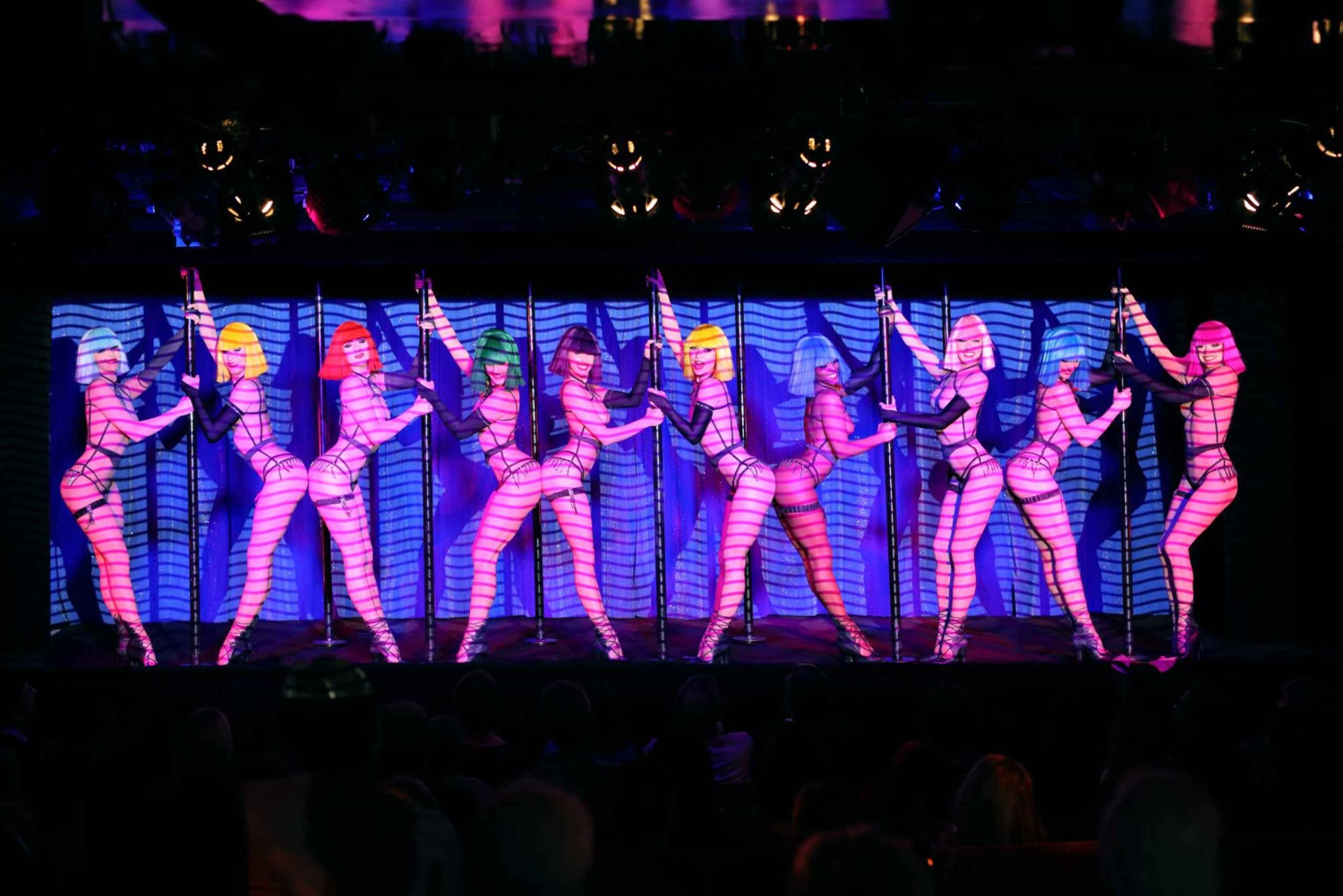 Paris: Middag på Ginger Restaurant & Show på Crazy Horse