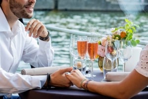 Paris: 3-Course-Dinner Cruise on the Seine River