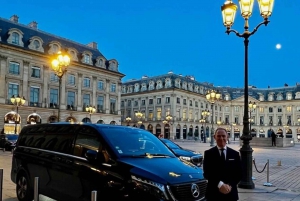 Paris: Domaine de Chantilly Private Tour in a Mercedes Van