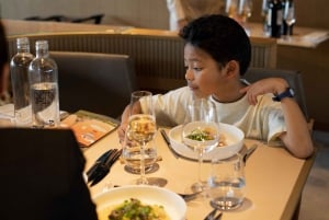 Parigi: Cena anticipata alla Madame Brasserie presso la Torre Eiffel