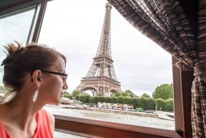 Paris: Early Evening Dinner Cruise on the River Seine