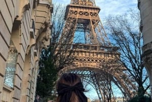 Paris: Eiffelturm-Ticket für die 2. Ebene mit Aufzug & Gastgeber