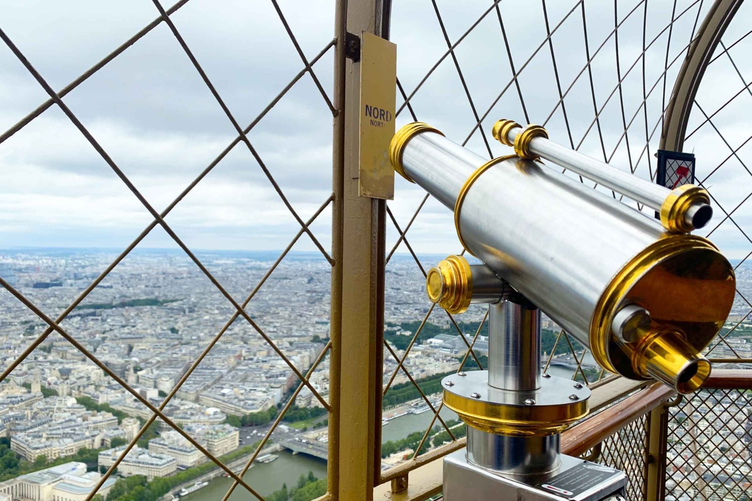 París: Ascensor de la Torre Eiffel 2º Nivel y Acceso a la Cumbre