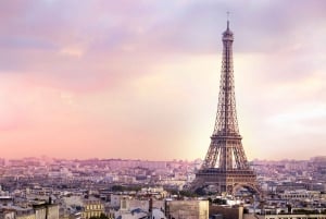 Paris: Eiffel Tower Fully Guided Tour with Summit Option