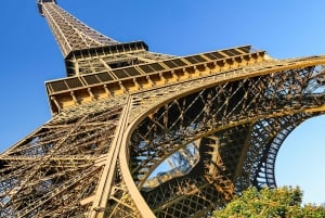 Paris: Eiffel Tower Fully Guided Tour with Summit Option