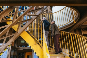 Paryż: Wieża Eiffla: wycieczka z przewodnikiem z opcją szczytu