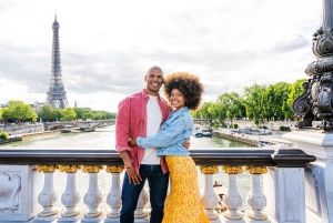 Paris: Eiffel Tower Photo Shoot (with video option!)