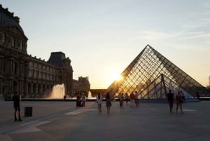Paris : visite en vélo électrique de la Tour Eiffel et de la Seine, 3 heures