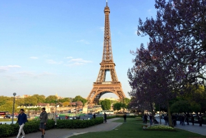 Paris: Eiffel Tower Stairs Climb to Level 2 & Summit Option