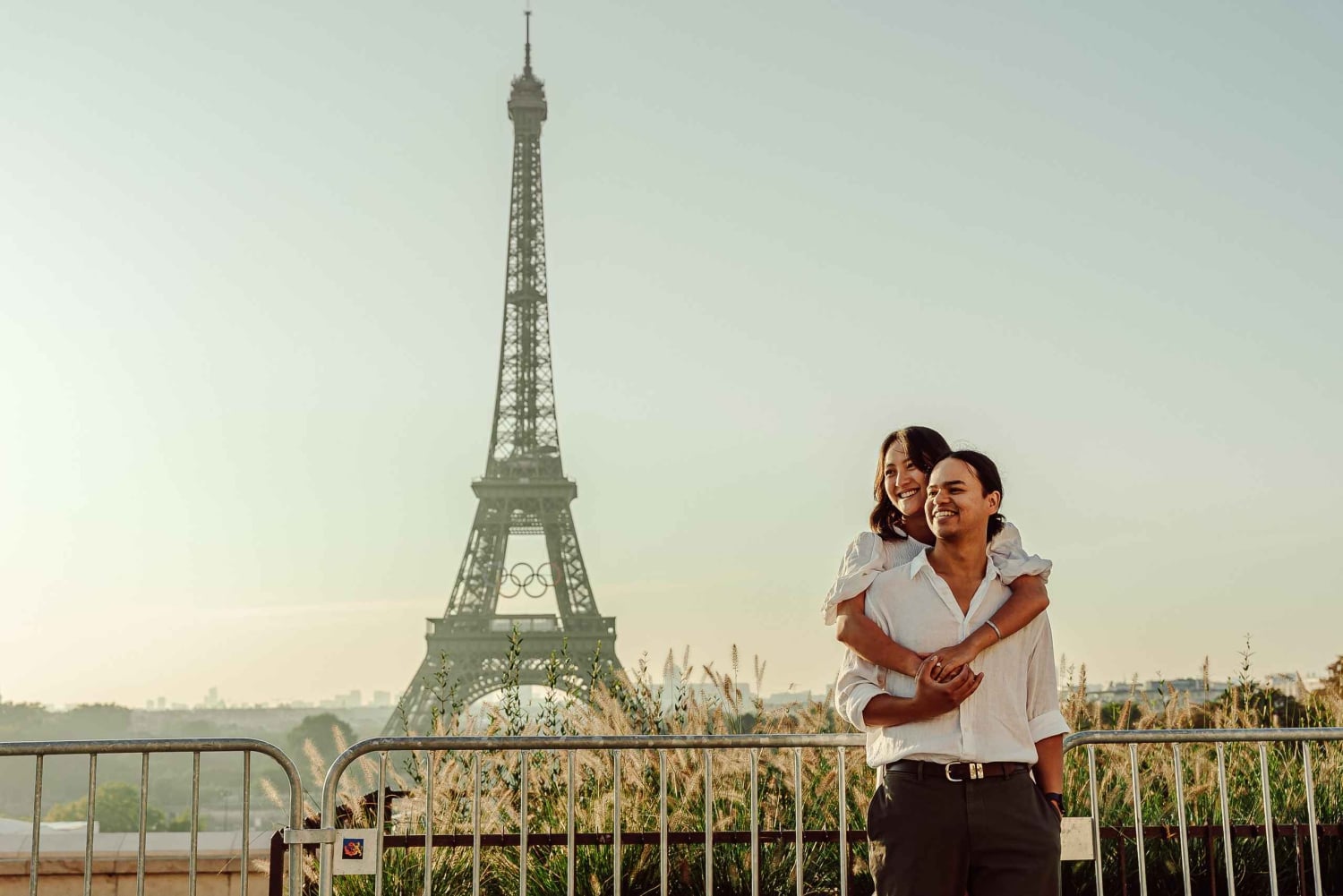 París: Sesión de fotos en la calle de la Torre Eiffel
