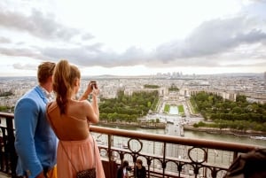 Paris: City Tour by Bus with Eiffel Tower & Optional Summit