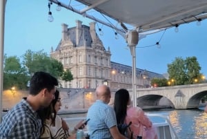 Paris: Eiffel Tower Tour & River Cruise with Summit Option