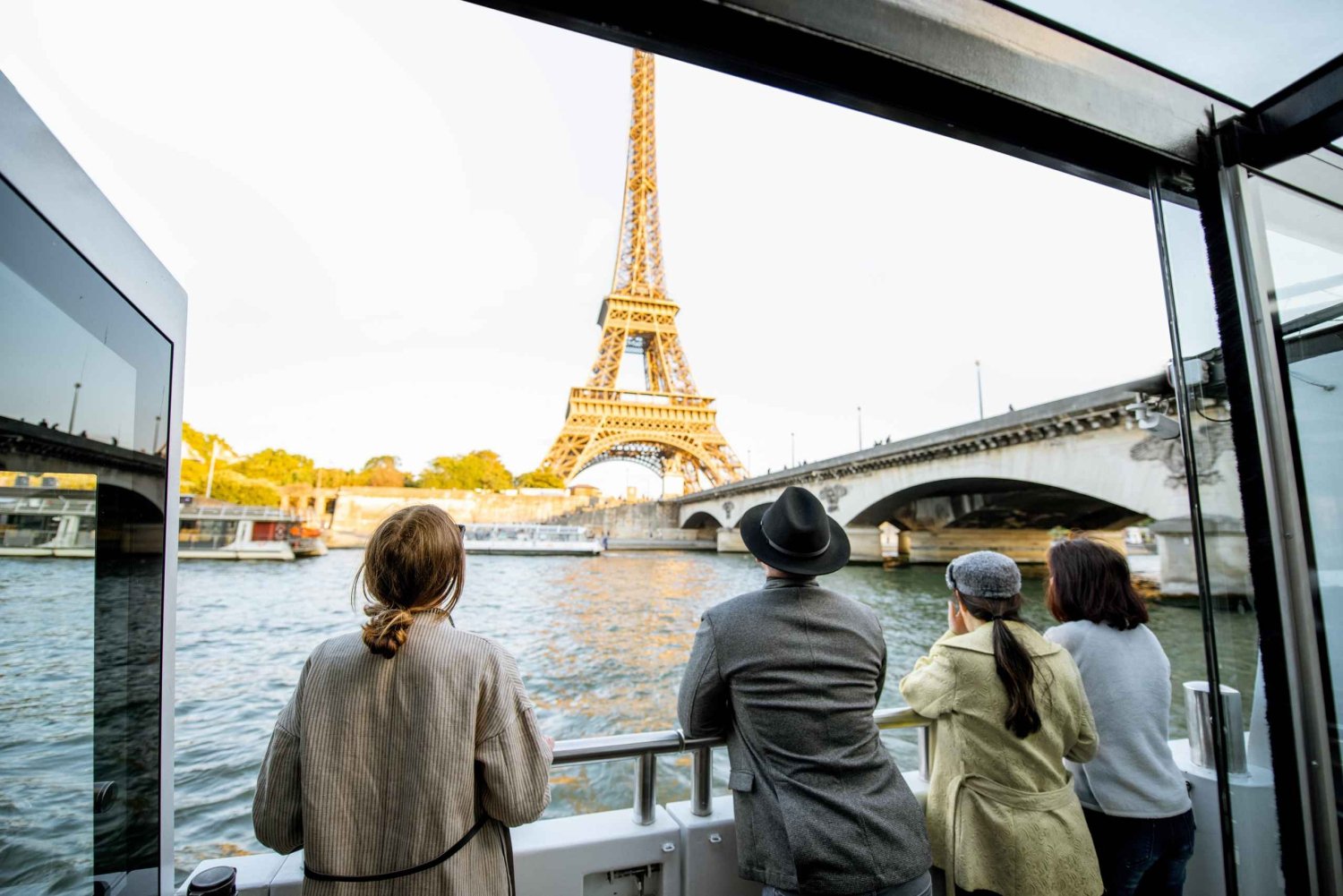 Paris: Tur i Eiffeltårnet og elvecruise i Seinen