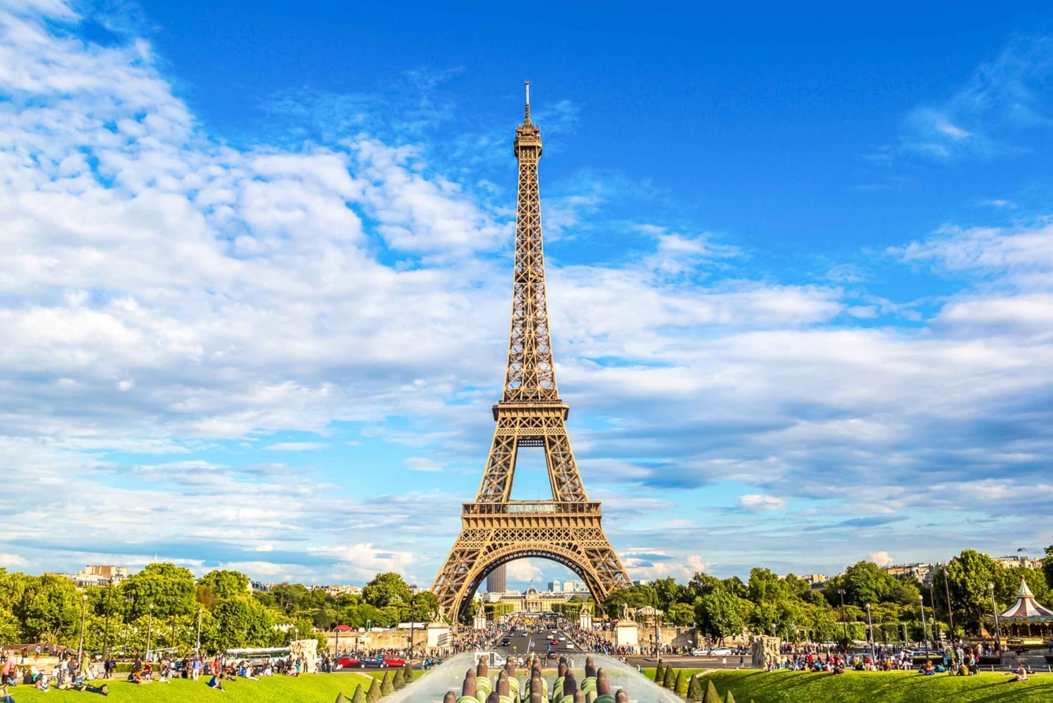 Paris: Eiffel Tower Tour & Seine River Cruise Tour