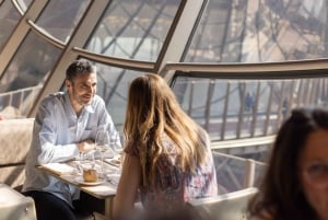 Париж: пивной ресторан Madame Brasserie на Эйфелевой башне, обед из 3 блюд, 12:00