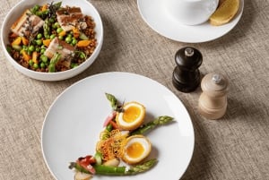 Париж: пивной ресторан Madame Brasserie на Эйфелевой башне, обед из 3 блюд, 12:00