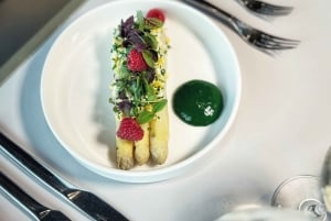 Париж: пивной ресторан Madame Brasserie на Эйфелевой башне, обед из 3 блюд, 12:00