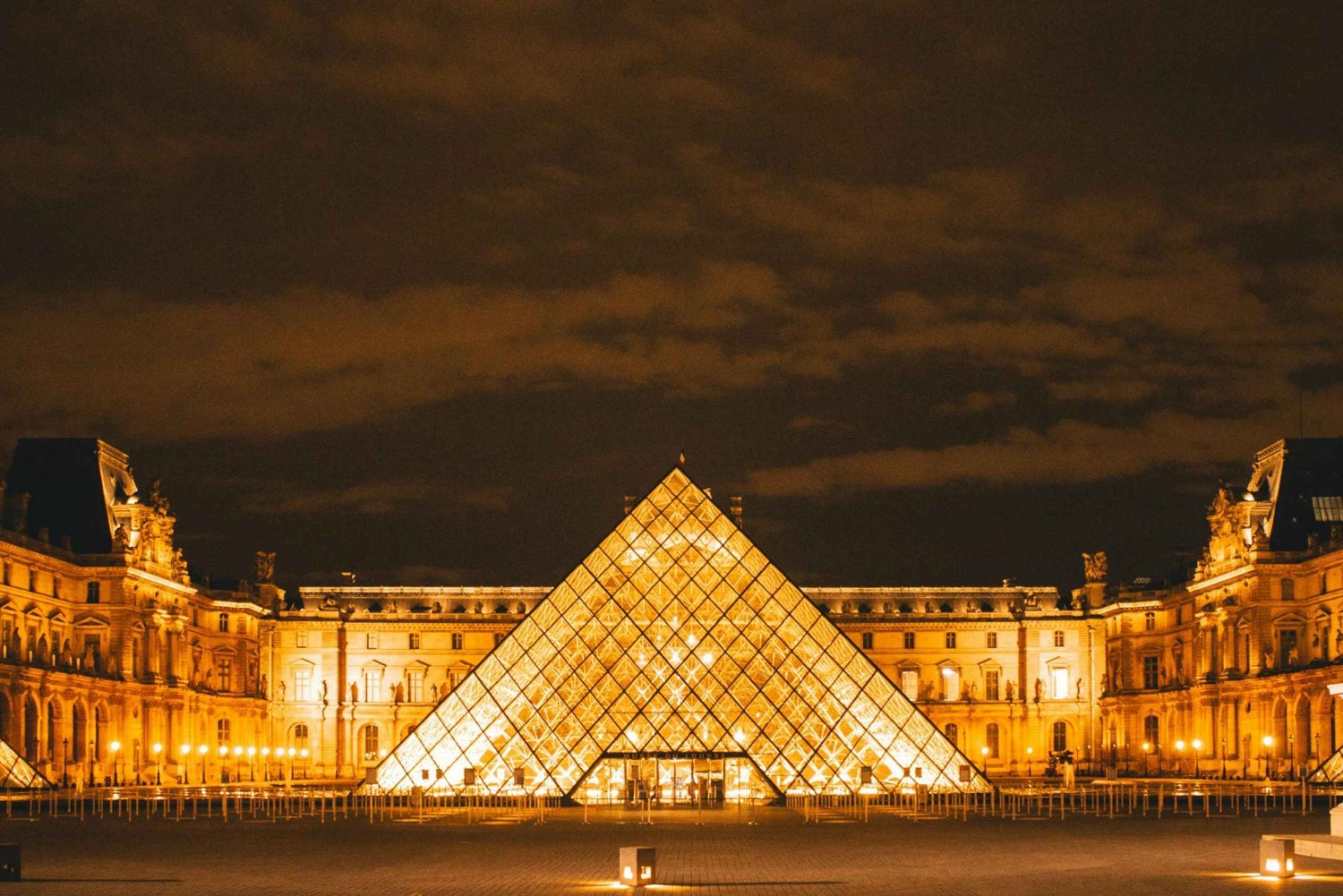 Paris: Sunset/Night Walking Sparkles and Lights Tours