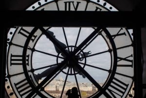 Paris: Exclusive Musee d'Orsay Access with a walking tour