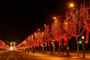 Paris : Vivez la magie de noël en balade avec un photographe pro