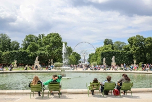 Paris: Explore the City of Light on a Magical Walking Tour