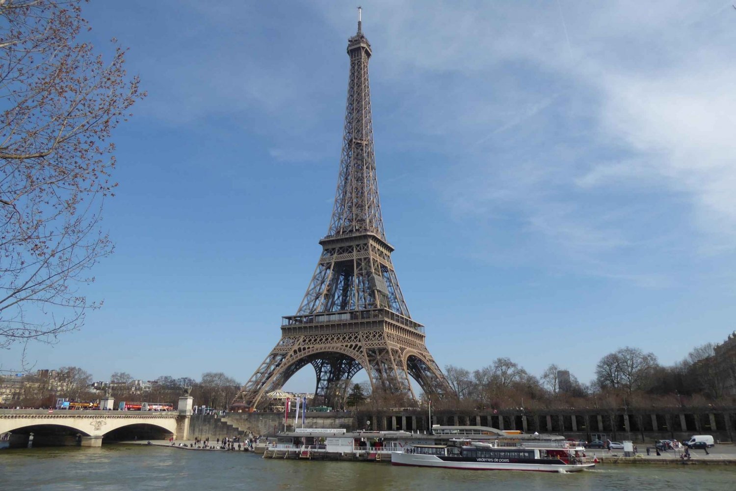 Take-a-Bike-Ride-Along-the-Seine