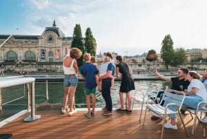 Paris: Family-Friendly River Seine Guided Cruise