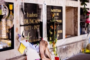 Paris: Famous Graves of Pere Lachaise Cemetery Guided Tour