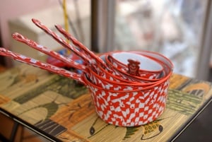 Paris: Flea Market Insider's Tour in Extra-Small Group