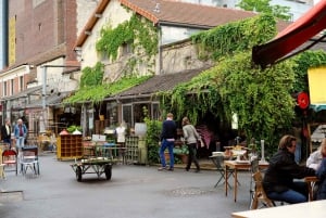 Paris: Flea Market Insider's Tour. extra-small group tour