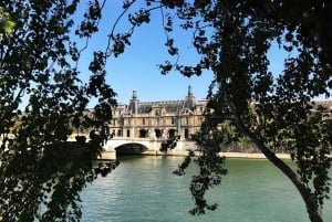 Paris : La visite guidée du Da Vinci Code avec un guide régional