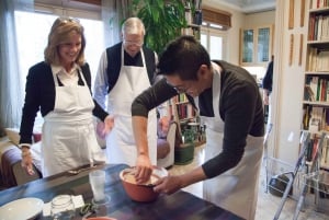 Paris: French Macarons Baking Class with a Parisian Chef