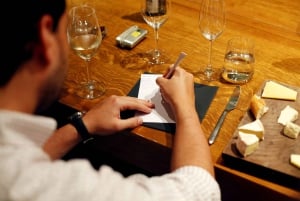 Paris: Fransk vinsmagning med sommelier