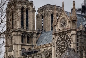 Paris: Creepy Middle Ages Walking Tour