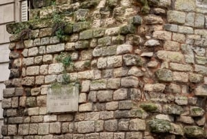 Paris: Creepy Middle Ages Walking Tour