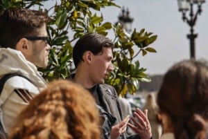 Paris: Creepy Middle Ages Walking Tour