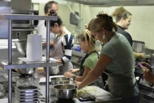 Paris: Full-Day Cooking Class, Market Tour and Lunch