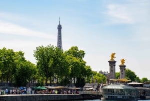 Paris: Full-Day Custom Tour with Local Guide