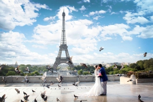 Paris: 6 hours PRIVATE tour in a van - photoshoot included