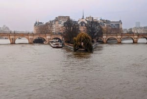 Paris: French Monarchy Intrigues Walking Tour