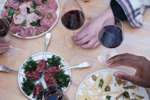 Paris: Gastronomy & Wine Tour by a Culinary School